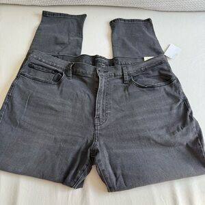 Lucky Brand Men’s Athletic Slim Gray Jeans - 412